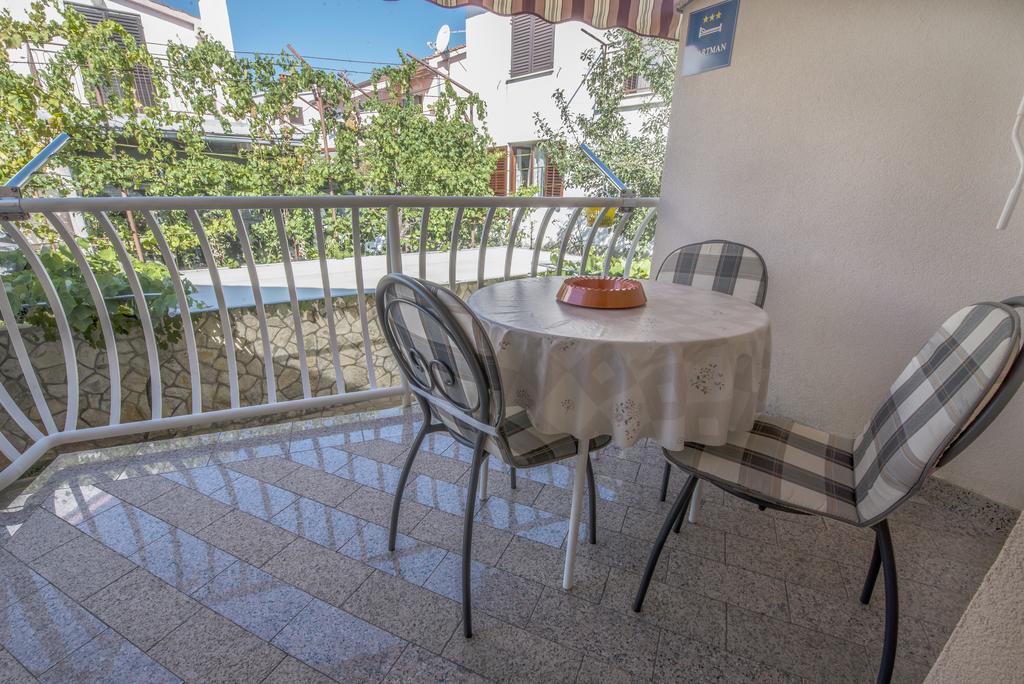 Apartment Anka D Krk Town Zewnętrze zdjęcie